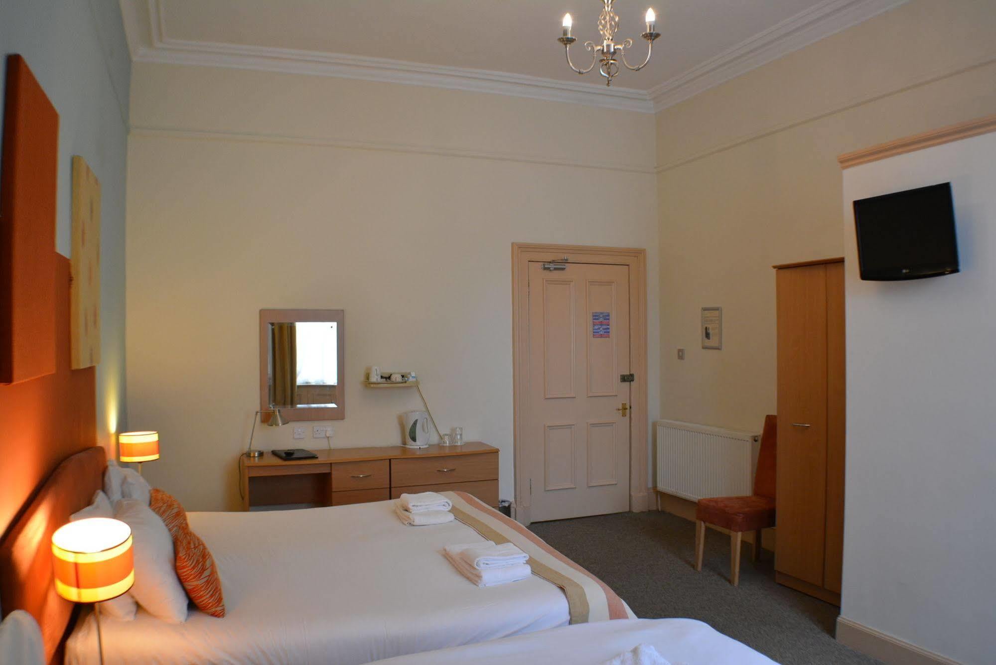Mw Townhouse Hotel EDI Eksteriør billede