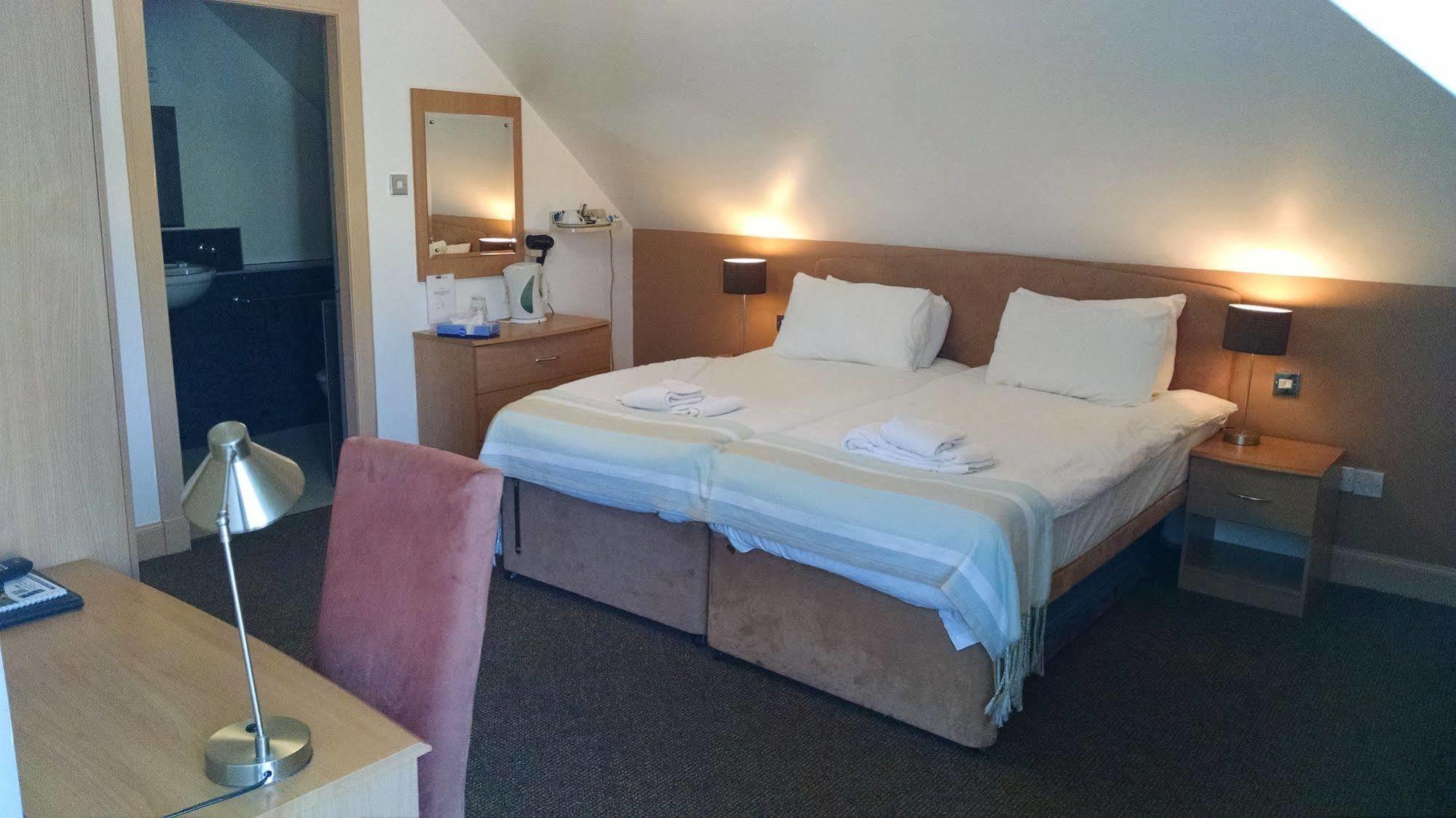 Mw Townhouse Hotel EDI Eksteriør billede